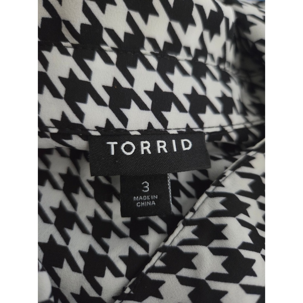 Torrid Womens Plus Size 3 Black White Houndstooth Button Down Blouse Long Sleeve - Picture 6 of 8